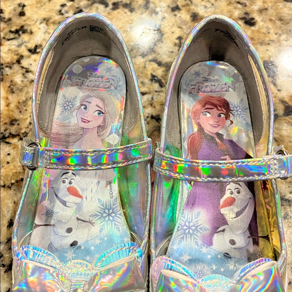 Disney Frozen Holographic Dress Shoes with Bow - Picture 5 of 6